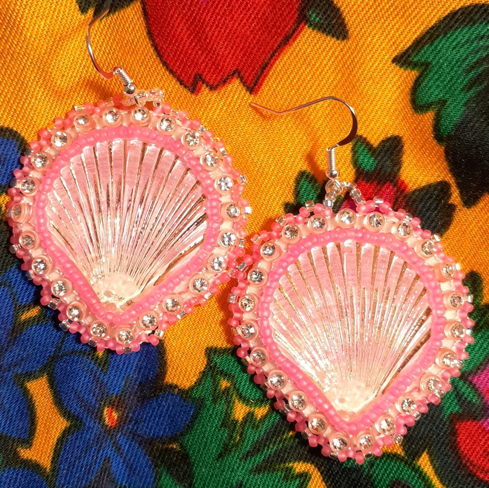 Sea Shell Pink Neon Earrings (Limited Edition)
